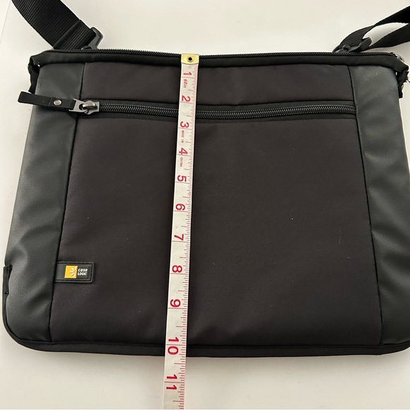 Case Logic Intrata Black small Laptop iPad tablet shoulder bag travel case - Picture 5 of 9